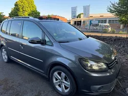 Grau Gebraucht 2012 VW Touran Highline Van / Kleinbus | 11.000 € (Etwas zu teuer)