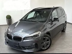 Grau Gebraucht 2022 BMW 220 Gran Tourer Sport Line Van / Kleinbus | 27.800 € (Etwas zu teuer)