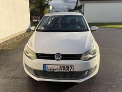 Weiß Gebraucht 2010 VW Polo Limousine | 3.475 € (Guter Preis)