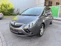 Grau Gebraucht 2012 Opel Zafira Tourer Innovation Van / Kleinbus | 4.490 € (Guter Preis)