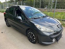Grau Gebraucht 2009 Peugeot 207 Kombi | 2.990 € (Fairer Preis)