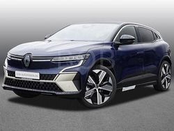 Blau Gebraucht 2025 Renault Megane E-Tech Iconic Limousine | 39.666 € (Etwas zu teuer)