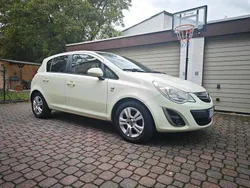 Beige Gebraucht 2013 Opel Corsa Kleinwagen | 3.600 € (Guter Preis)