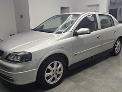 Silber Gebraucht 2003 Opel Astra Kleinwagen | 2.699 € (Etwas zu teuer)