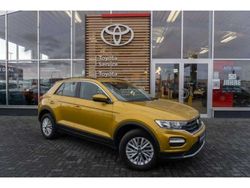 Kurkumagelb metallic Gebraucht 2021 VW T-Roc Style SUV | 22.390 € (Fairer Preis)