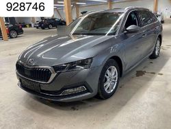 Grau Gebraucht 2022 Skoda Octavia Style Kombi | 21.450 € (Fairer Preis)