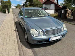 Grau Gebraucht 2004 Mercedes E320 Classic Limousine | 5.900 € (Teuer)