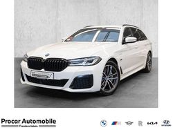 Weiß Gebraucht 2022 BMW 530 M Sport Kombi | 35.490 € (Fairer Preis)
