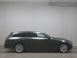 Grau Gebraucht 2020 Mercedes E220 Avantgarde Kombi | 17.990 € (Superpreis)