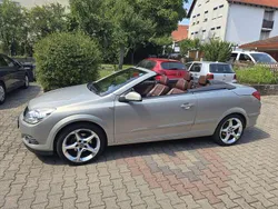 Beige Gebraucht 2007 Opel Astra Cabriolet Cabrio | 2.950 € (Guter Preis)