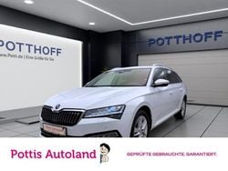 Weiss Gebraucht 2023 Skoda Superb Style Kombi | 29.977 € (Guter Preis)