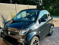 Schwarz Gebraucht 2014 Smart ForTwo Coupé Kleinwagen | 6.700 € (Fairer Preis)