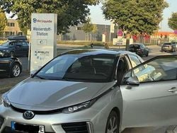 Gebraucht 2016 Toyota Mirai Limousine | 6.500 € (Superpreis)