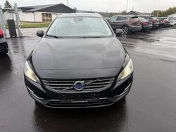 Schwarz Gebraucht 2014 Volvo S60 Momentum Limousine | 6.800 € (Fairer Preis)