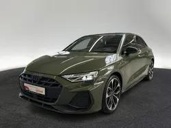 Distriktgrün metallic Gebraucht 2025 Audi A3 S-Line | 55.990 €