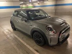 Grau Gebraucht 2021 Mini Cooper SE Classic Kleinwagen | 21.000 € (Teuer)