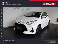Weiß Gebraucht 2021 Toyota Yaris Hybrid Team Limousine | 17.950 € (Fairer Preis)