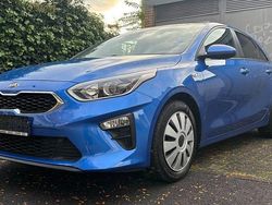 Blau Gebraucht 2019 Kia Ceed Vision Limousine | 12.700 € (Fairer Preis)