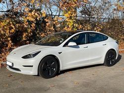 Weiß Gebraucht 2021 Tesla Model 3 Limousine | 23.950 € (Fairer Preis)