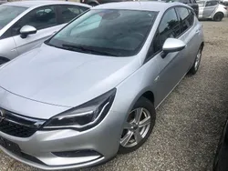 Silber Gebraucht 2018 Opel Astra Limousine | 11.500 € (Guter Preis)