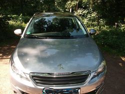 Grau Gebraucht 2017 Peugeot 308 Business-Line Kombi | 6.950 € (Etwas zu teuer)