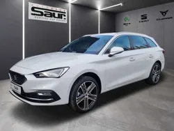Nevada weiß metallic Gebraucht 2022 Seat Leon XCELLENCE Kombi | 36.880 €