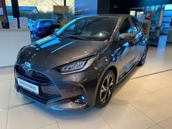 Marlingrau Neu 2024 Toyota Yaris Hybrid Comfort Kleinwagen | 28.170 € (Teuer)