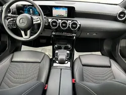 Grau Gebraucht 2019 Mercedes A180 Limousine | 17.999 € (Fairer Preis)
