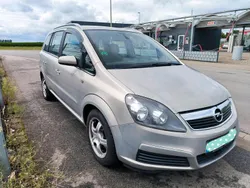 Gebraucht 2006 Opel Zafira Van / Kleinbus | 2.100 €