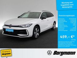 Weiss / pure white Gebraucht 2024 VW Passat R-line Kombi | 48.650 € (Guter Preis)