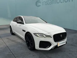 Weiß Gebraucht 2024 Jaguar XF R-Dynamic Limousine | 53.878 €