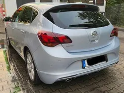 Silber Gebraucht 2014 Opel Astra Sport Limousine | 4.500 € (Guter Preis)