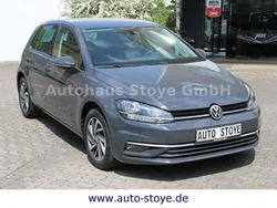 Grau Gebraucht 2017 VW Golf VII Sound Limousine | 12.699 € (Fairer Preis)