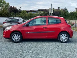 Rot Gebraucht 2012 Renault Clio III Kleinwagen | 3.990 € (Fairer Preis)