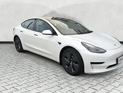 Pearl white multicoat Gebraucht 2023 Tesla Model 3 Limousine | 32.790 € (Fairer Preis)