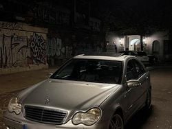 Silber Gebraucht 2001 Mercedes C320 Limousine | 4.000 € (Fairer Preis)