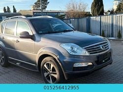 Grau Gebraucht 2016 Ssangyong (KGM) Rexton SUV | 4.200 € (Superpreis)