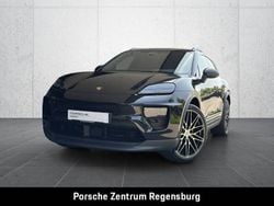 Tiefschwarzmetallic Gebraucht 2025 Porsche Macan SUV | 89.900 € (Superpreis)