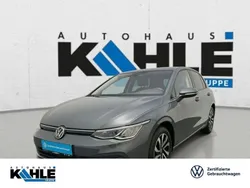 Grau Gebraucht 2021 VW Golf VIII Active Limousine | 16.990 € (Fairer Preis)