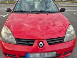 Rot Gebraucht 2006 Renault Clio II Campus Limousine | 860 € (Fairer Preis)