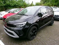 Lackierung schwarz perla nera/ Gebraucht 2024 Opel Crossland Elegance SUV | 20.950 € (Fairer Preis)