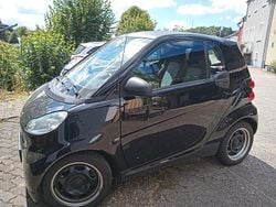 Schwarz Gebraucht 2012 Smart ForTwo Coupé Pure Coupé | 3.700 € (Guter Preis)
