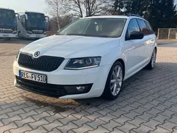 Weiß Gebraucht 2016 Skoda Octavia Joy Kombi | 9.600 € (Fairer Preis)