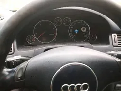 Blau Gebraucht 2003 Audi A6 Kombi | 707 €