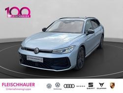 Silber Gebraucht 2024 VW Passat R-line Kombi | 57.990 €