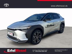 Silber Neu 2025 Toyota bZ4X Lounge SUV | 49.980 €
