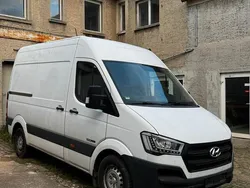 Weiß Gebraucht 2017 Hyundai H 350 Van | 14.000 € (Etwas zu teuer)
