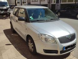 Silber Gebraucht 2009 Skoda Fabia Kleinwagen | 1.200 € (Superpreis)