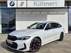 Mineralweiss metallic Gebraucht 2024 BMW 340 M Sport Kombi | 70.855 €