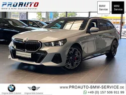 Brooklyn grau Gebraucht 2024 BMW 520 M Sport Kombi | 59.990 € (Fairer Preis)